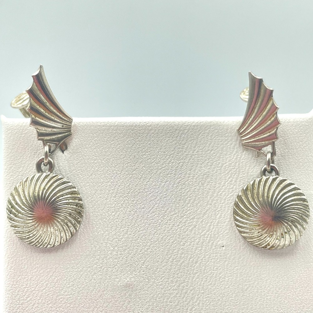 Vintage Silver Tone Ribbed Wing Swirl Disc Dangle Clip On Earrings Classic Retro